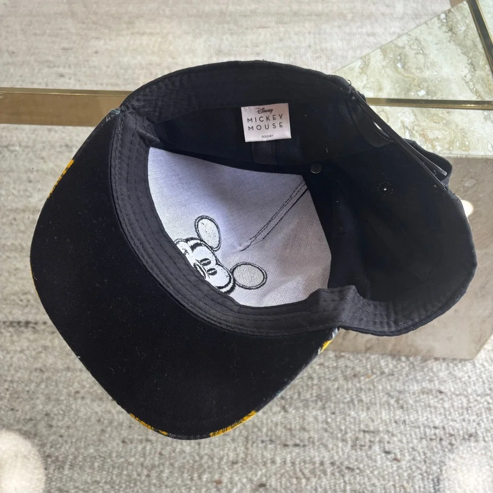 Disney Mickey Mouse Snapback Hat Adult OSFM Black Floral Excellent Tropical